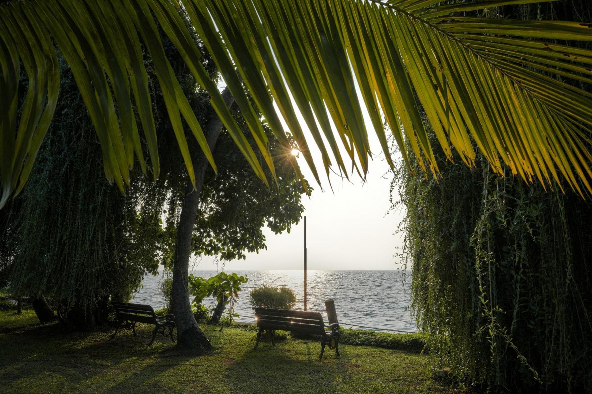 Lakesong Resort Kumarakom Eksteriør bilde