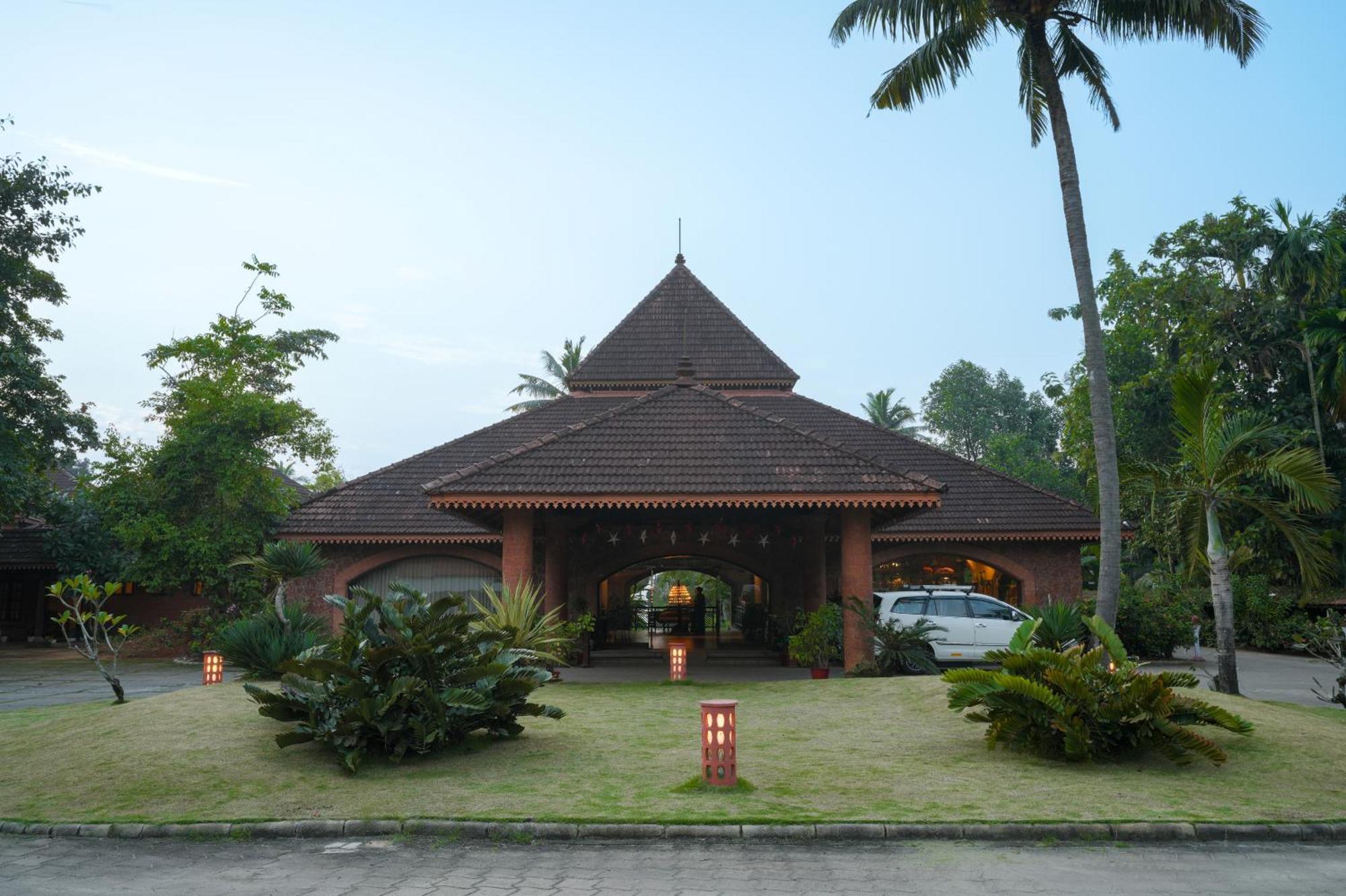 Lakesong Resort Kumarakom Eksteriør bilde