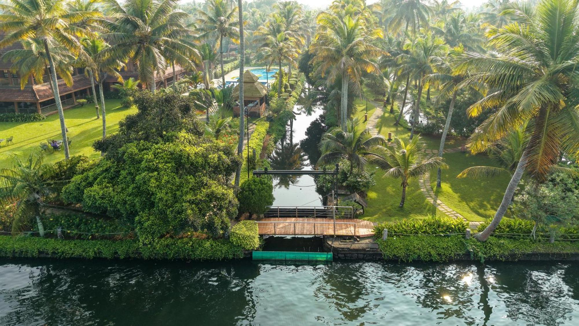 Lakesong Resort Kumarakom Eksteriør bilde